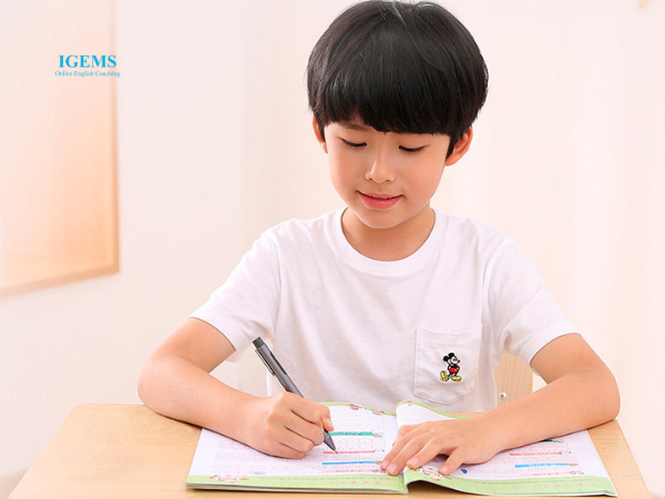 Bí kíp đạt điểm cao kỹ năng Viết của chứng chỉ Cambridge (KET, PET, FCE)